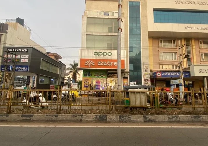 Premium Gadgets & Mobile Accessories